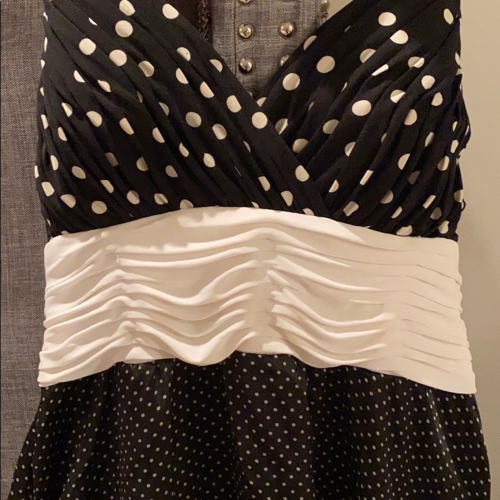 Polka dot halter dress - Picture 6 of 16